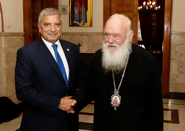 πατούλης-ιερώνυμος-υπογράφουν-σύμφ-683604