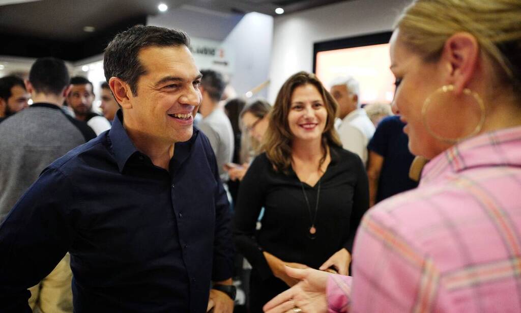 ο-αλέξης-τσίπρας-και-η-μπέττυ-μπαζιάνα-682704