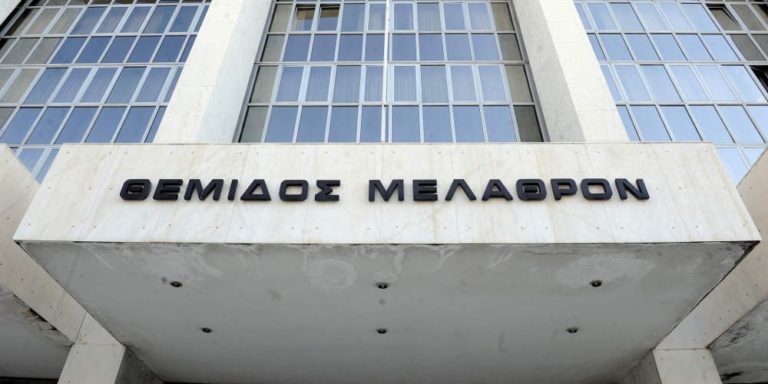 βόμβες-ράικου-για-παπαγγελόπουλο-μ-682765