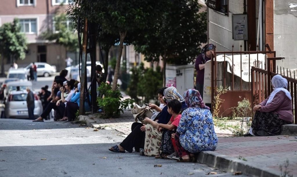 κωνσταντινούπολη-τρέμει-η-γη-από-τους-683711