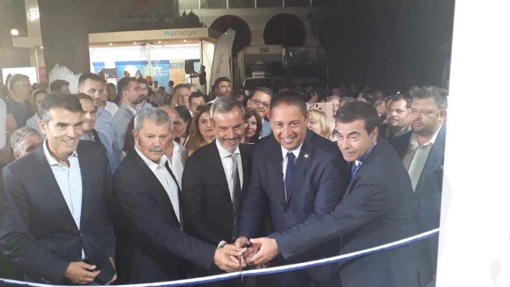 ζέρβας-εγκαινίασε-το-περίπτερο-του-δή-675975
