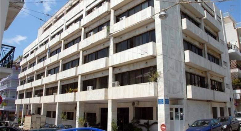 πάτρα-και-οι-αστυνομικοί-δίπλα-στον-πα-690551