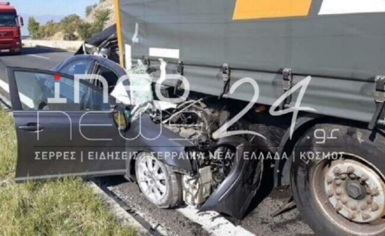 σέρρες-αυτοκίνητο-καρφώθηκε-σε-νταλί-693867