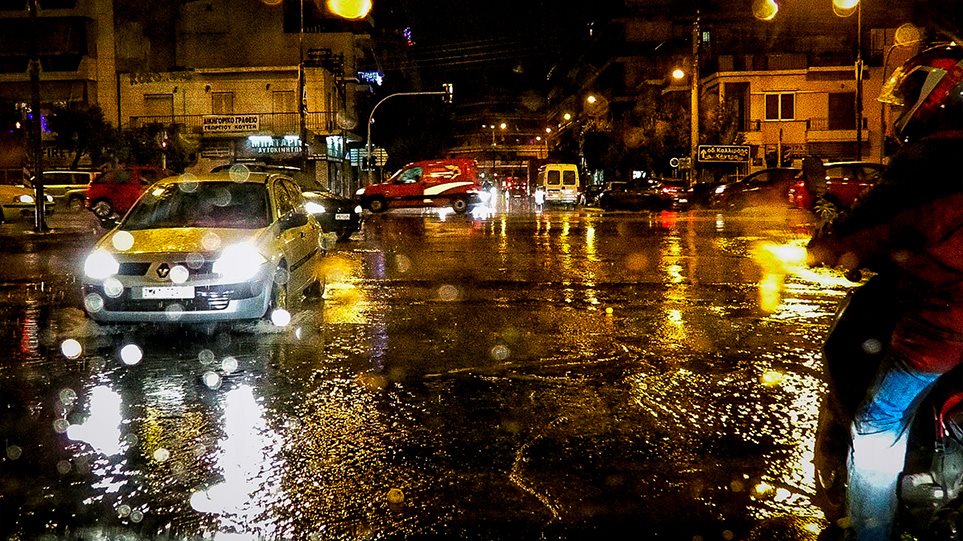 κακοκαιρία-άνοιξαν-οι-ουρανοί-στην-ατ-704732
