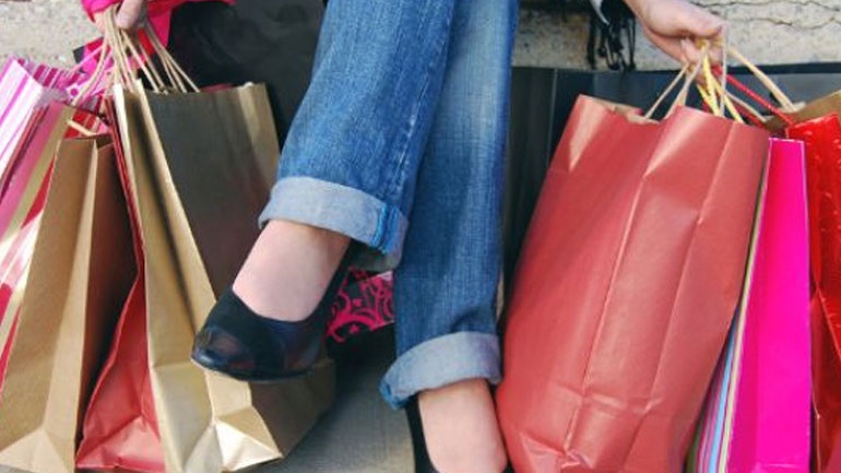 ανοιχτά-την-κυριακή-τα-καταστήματα-τι-697272