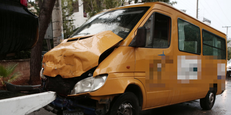 τροχαίο-με-σχολικό-ποια-είναι-η-κατάστ-698149