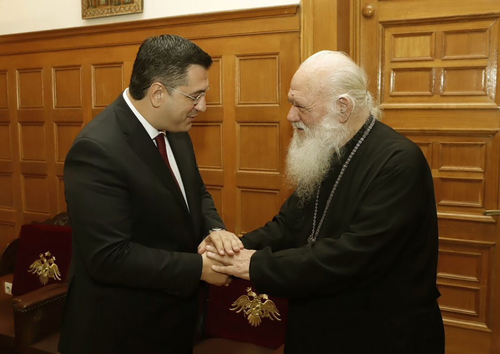 με-τον-αρχιεπίσκοπο-ιερώνυμο-συναντή-706533