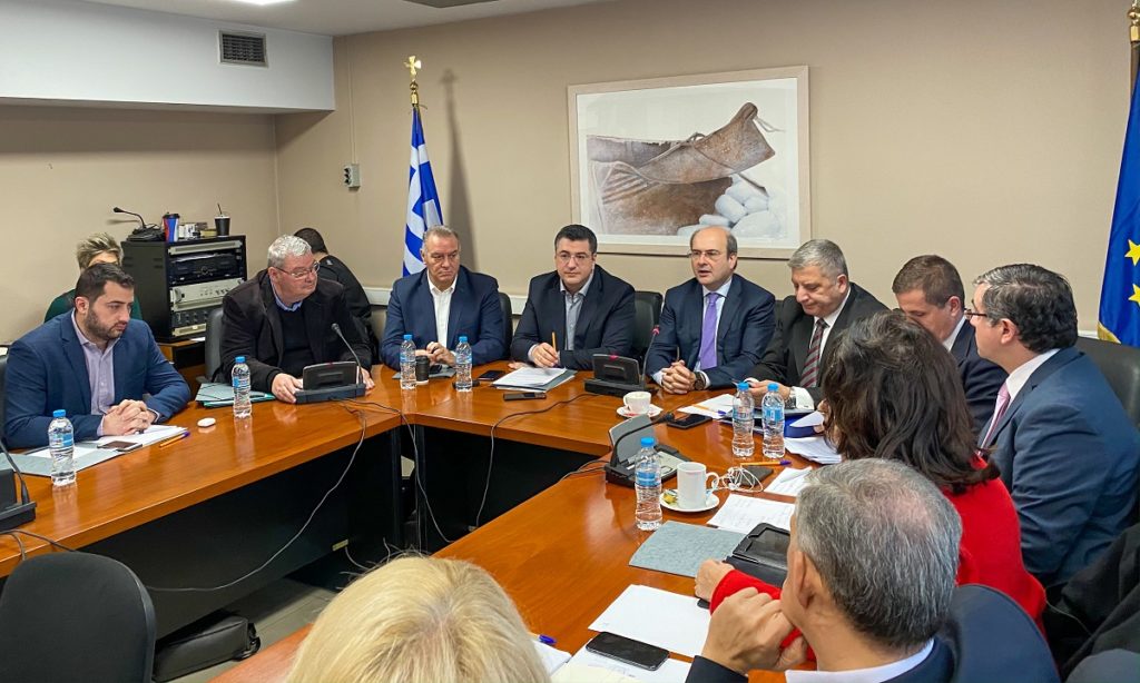 συνεδρίαση-ενπε-τις-νομοθετικές-πρωτ-739337