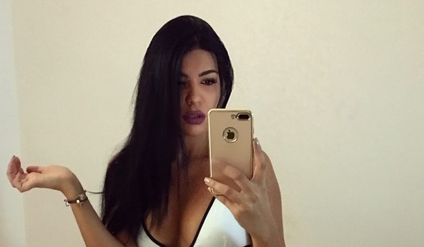 χαμός-στο-instagram-με-τη-σέξι-φιλόλογο-τόνι-739466