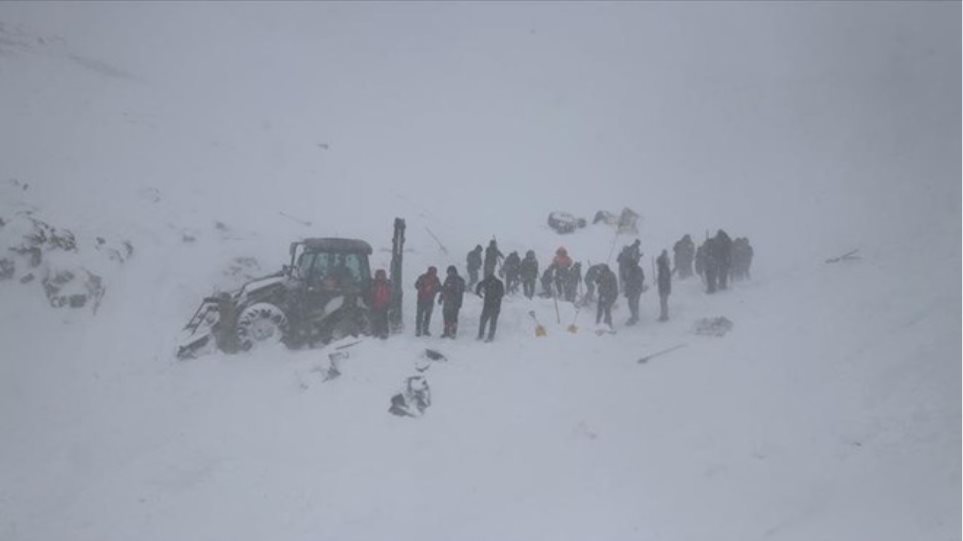 τουρκία-τουλάχιστον-23-νεκροί-από-διπλή-731602