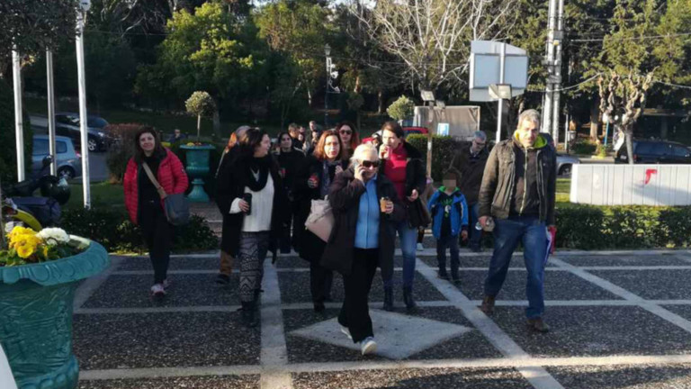 διαμαρτυρία-στο-δημαρχείο-χολαργού-γ-730758