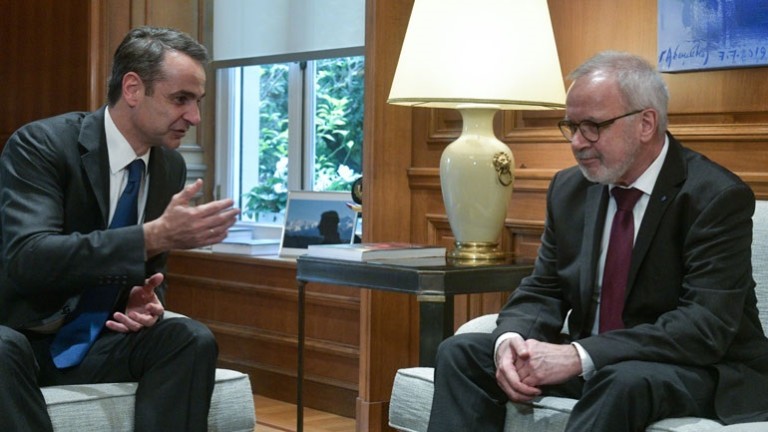hoyer-σε-μητσοτάκη-η-ετεπ-μένει-στην-ελλάδα-735550