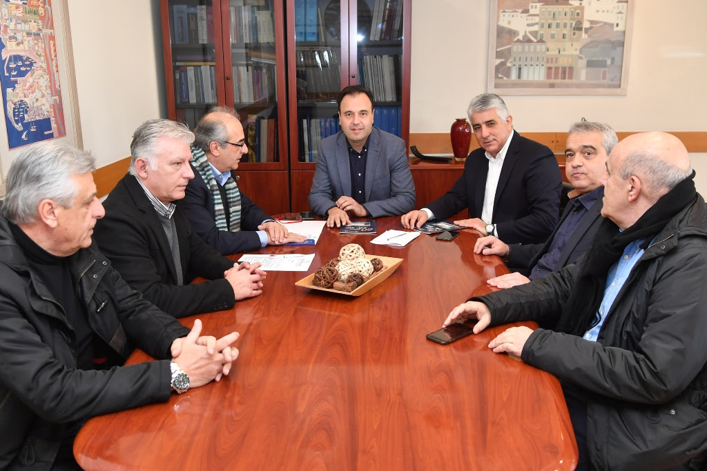 συνάντηση-κεδε-με-ποπ-οτα-μόνιμες-προσ-732659