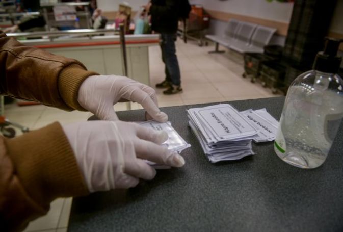 κορωνοϊός-σούπερ-μάρκετ-ζητούν-υπαλλ-750057