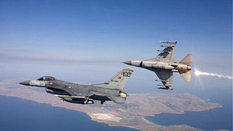 στις-44-οι-νέες-τουρκικές-παραβιάσεις-πά-747298