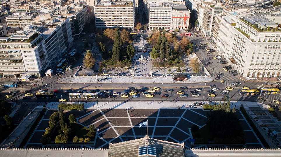 κορωνοϊός-κλείνουν-τα-ξενοδοχεία-μέχ-751045