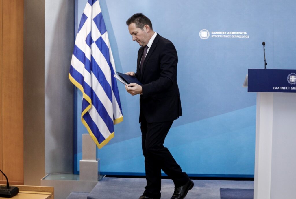 h-καθημερινή-ξεφτιλίζει-τον-πέτσα-778485