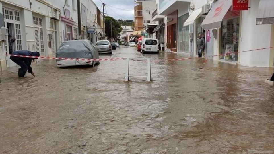 υπεσ-έκτακτη-βοήθεια-200-000-e-για-τις-καταστ-783886