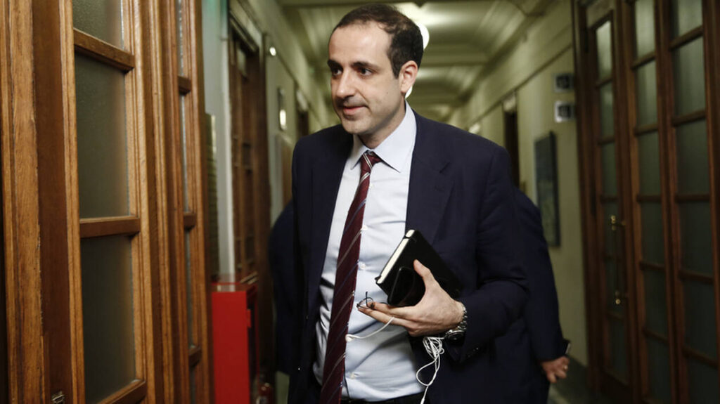 ομάδα-κρούσης-εν-όψει-εκλογών-φτιάχ-795627