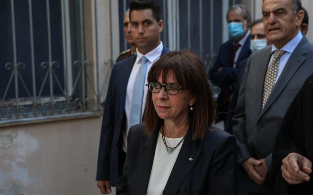 η-απάντηση-της-σακελλαροπούλου-στις-δ-812506