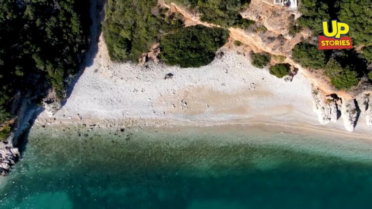 νεκροταφείο-μια-πανέμορφη-παραλία-πο-816543