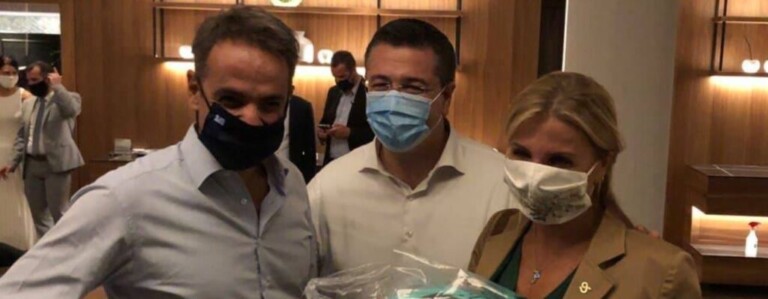 ο-τζιτζικώστας-ο-μητσοτάκης-η-μαρέβα-κ-820839