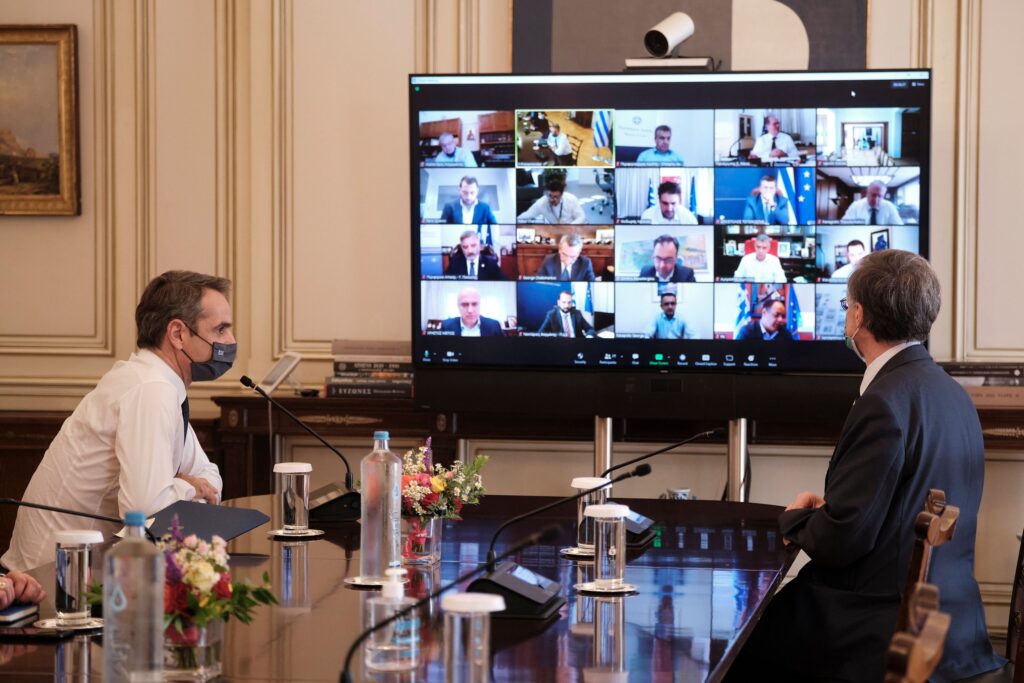 κορωνοϊός-τι-είπαν-μητσοτάκης-τσιόδρ-834093