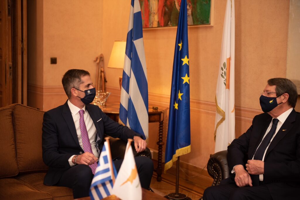 η-ύψιστη-διάκριση-της-πόλεως-των-αθηνώ-835503