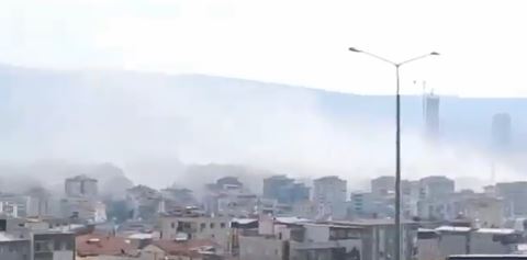 κατάρρευση-κτιρίων-και-τσουνάμι-στη-σ-836830