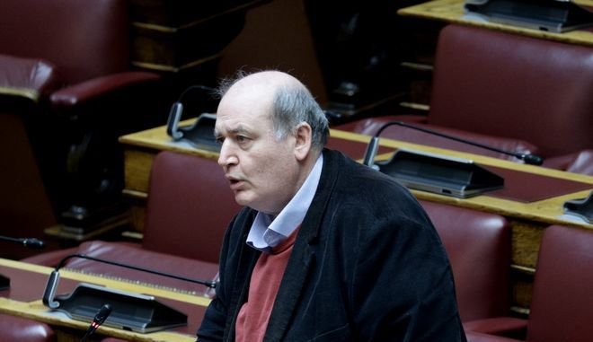 νίκος-φίλης-η-νδ-να-μείνει-μόνη-στη-βου-853610