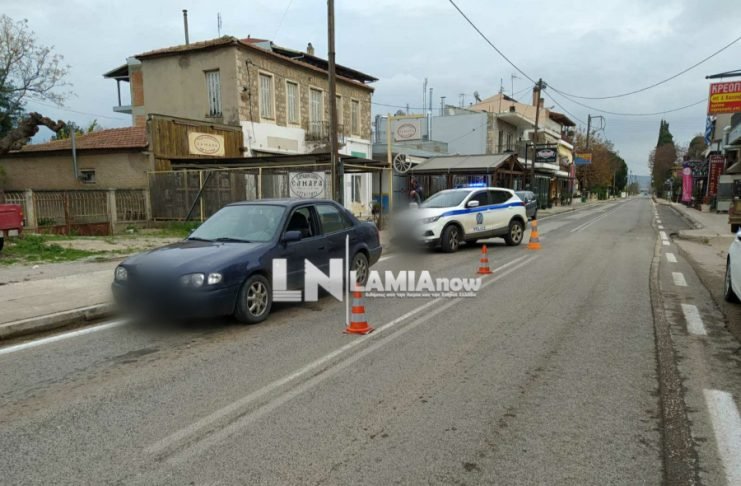 λαμία-σταμάτησε-στο-φανάρι-και-έσβησ-855285