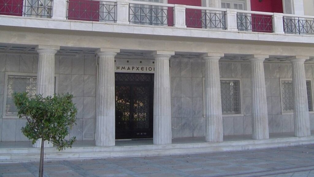εργαζόμενη-δ-πύργου-ο-αντιδήμαρχος-μο-866243