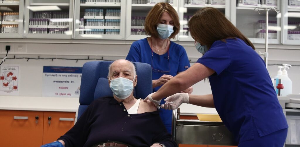 αποτυχία-με-το-εμβόλιο-στη-βουλή-η-αποκ-864052