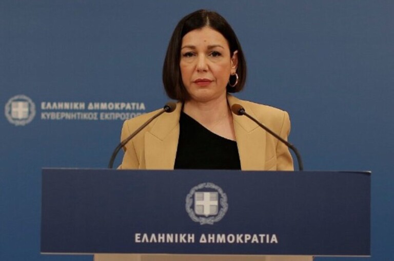 πελώνη-για-τσίπρα-επιλέγει-την-κορωνο-883352