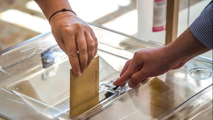 στις-κάλπες-για-το-δεύτερο-γύρο-των-περ-917523