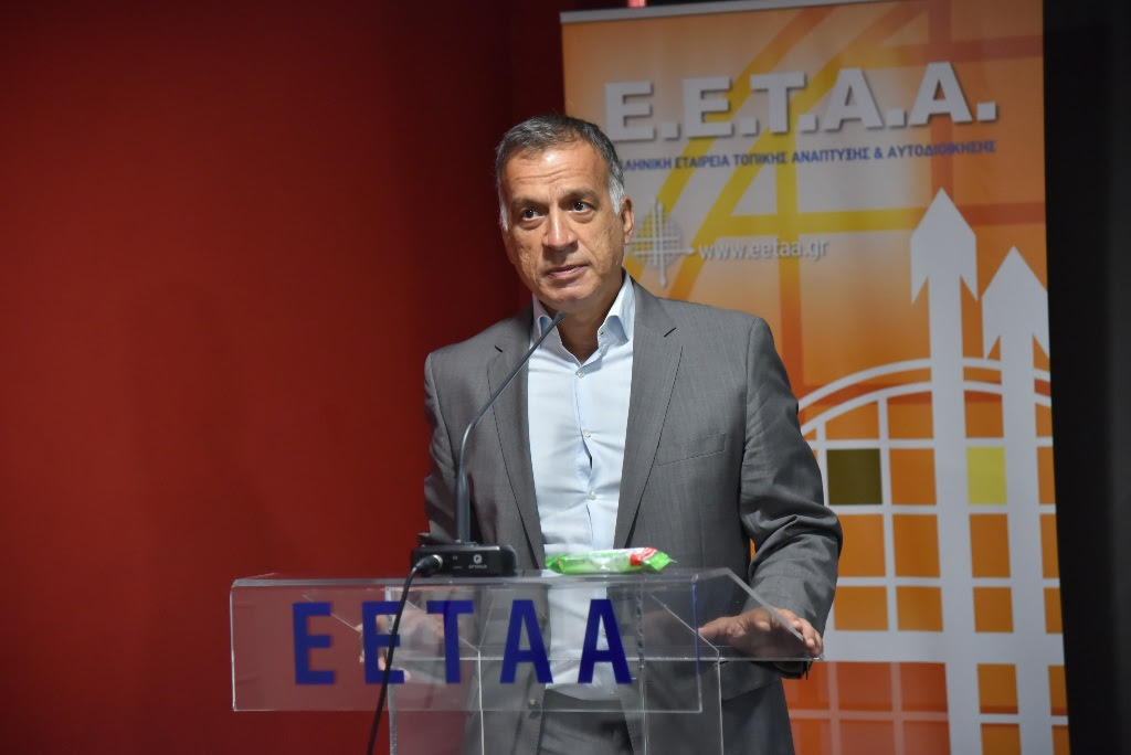 όπισθεν-θεοδωρικάκου-μετά-τις-πιέσει-919505