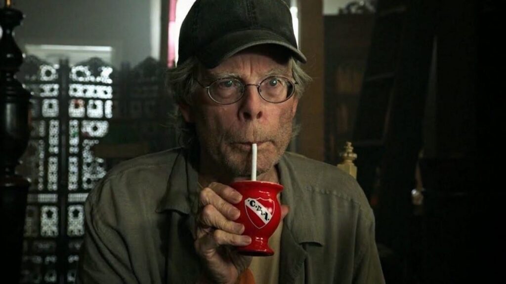 ο-στήβεν-κίνγκ-επιτίθεται-στον-ρίτσ-923124