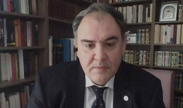 σαρηγιάννης-επιβραδύνεται-η-αποκλιμ-937191