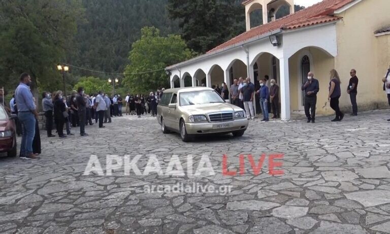 έγινε-η-κηδεία-του-15χρονου-που-πέθανε-μ-942034