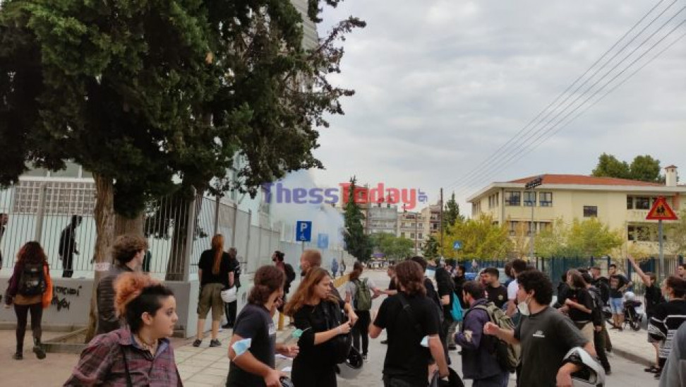 θεσσαλονίκη-αγριο-ξύλο-στο-επαλ-σταυρ-945502