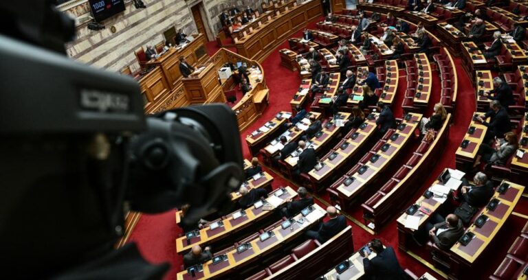 επιτροπή-θεσμών-παρακολουθήσεις-ολο-966465