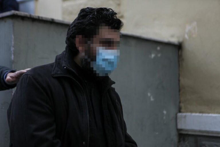 σε-αργία-ο-ιερέας-που-κατηγορείται-για-982994
