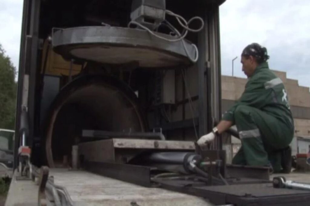 η-ρωσία-καίει-τους-νεκρούς-στρατιώτες-995784