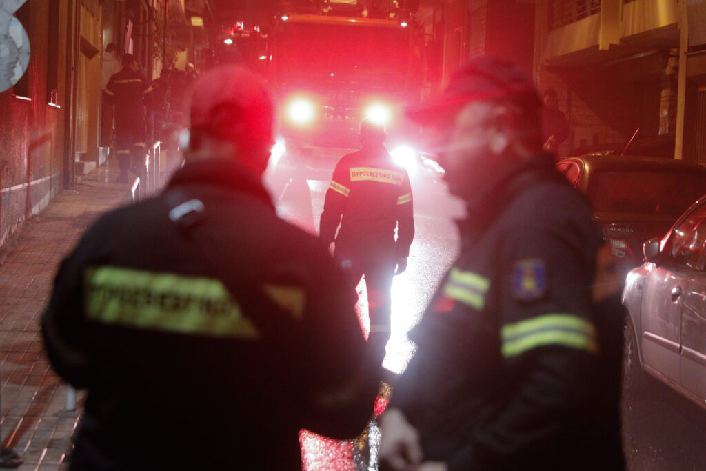 ολονύχτια-μάχη-με-τις-φλόγες-στην-κέρκ-1005318