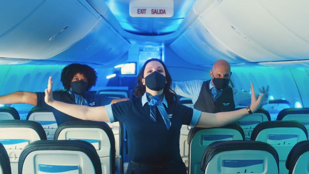 αεροπορική-εταιρεία-επιτρέπει-τις-στ-1006559