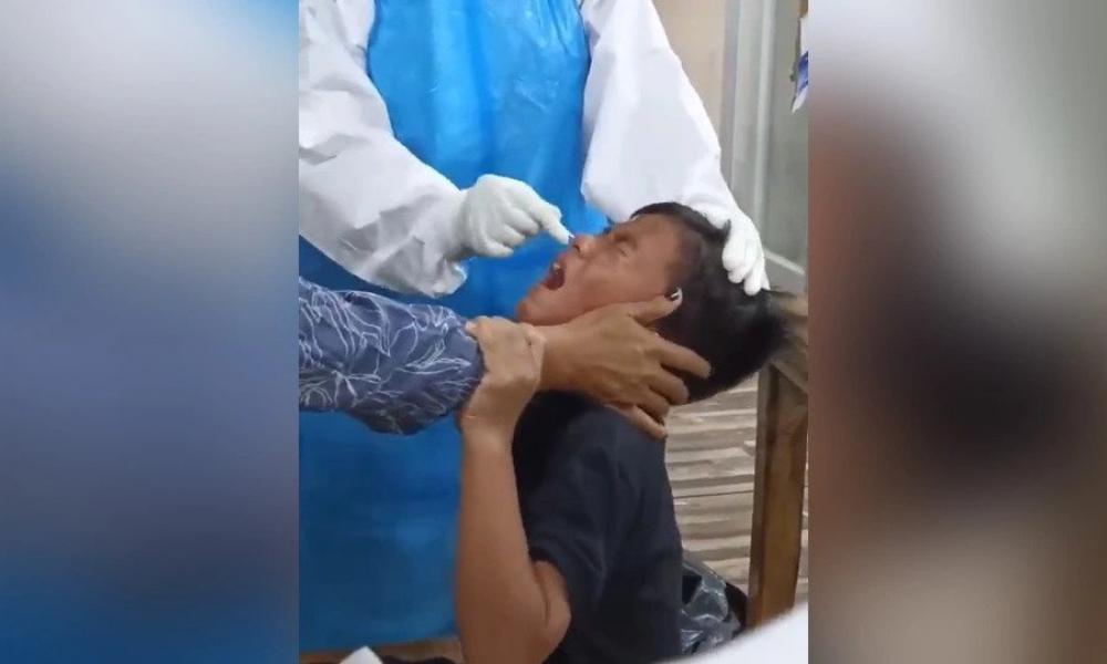 σανγκάη-κάνουν-rapid-test-σε-ανήλικο-παιδί-με-α-1010378