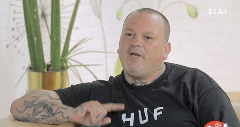 o-δημήτρης-σκαρμούτσος-έμεινε-μισός-χω-1014012