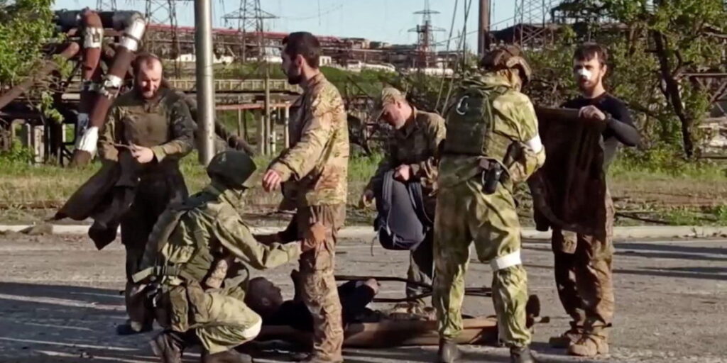 αζοφστάλ-78-γυναίκες-ανάμεσα-στους-αιχμ-1023704