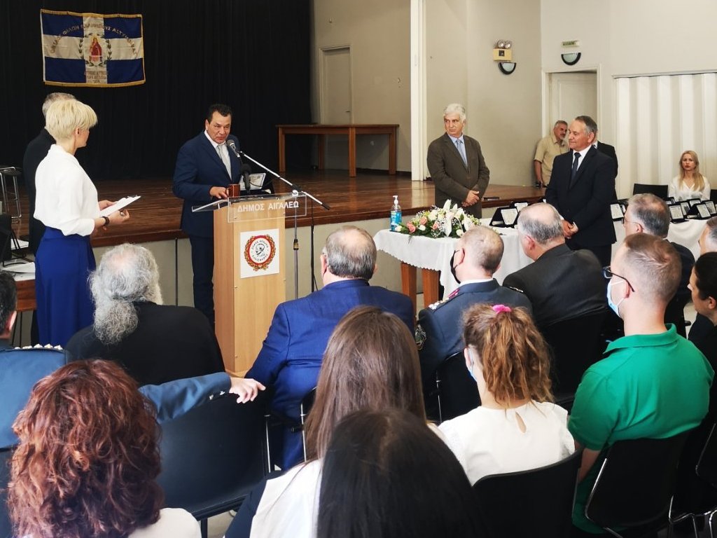 τιμητική-βράβευση-του-δημάρχου-φυλής-1021294