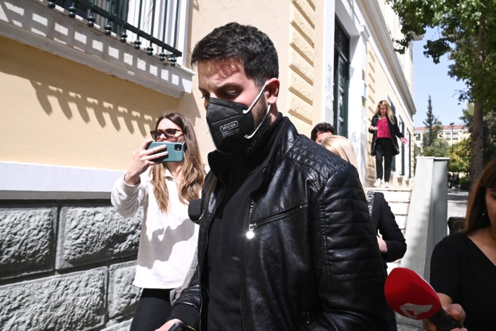 πάτρα-έτοιμάζεται-να-μιλήσει-ο-μάνος-δ-1036232
